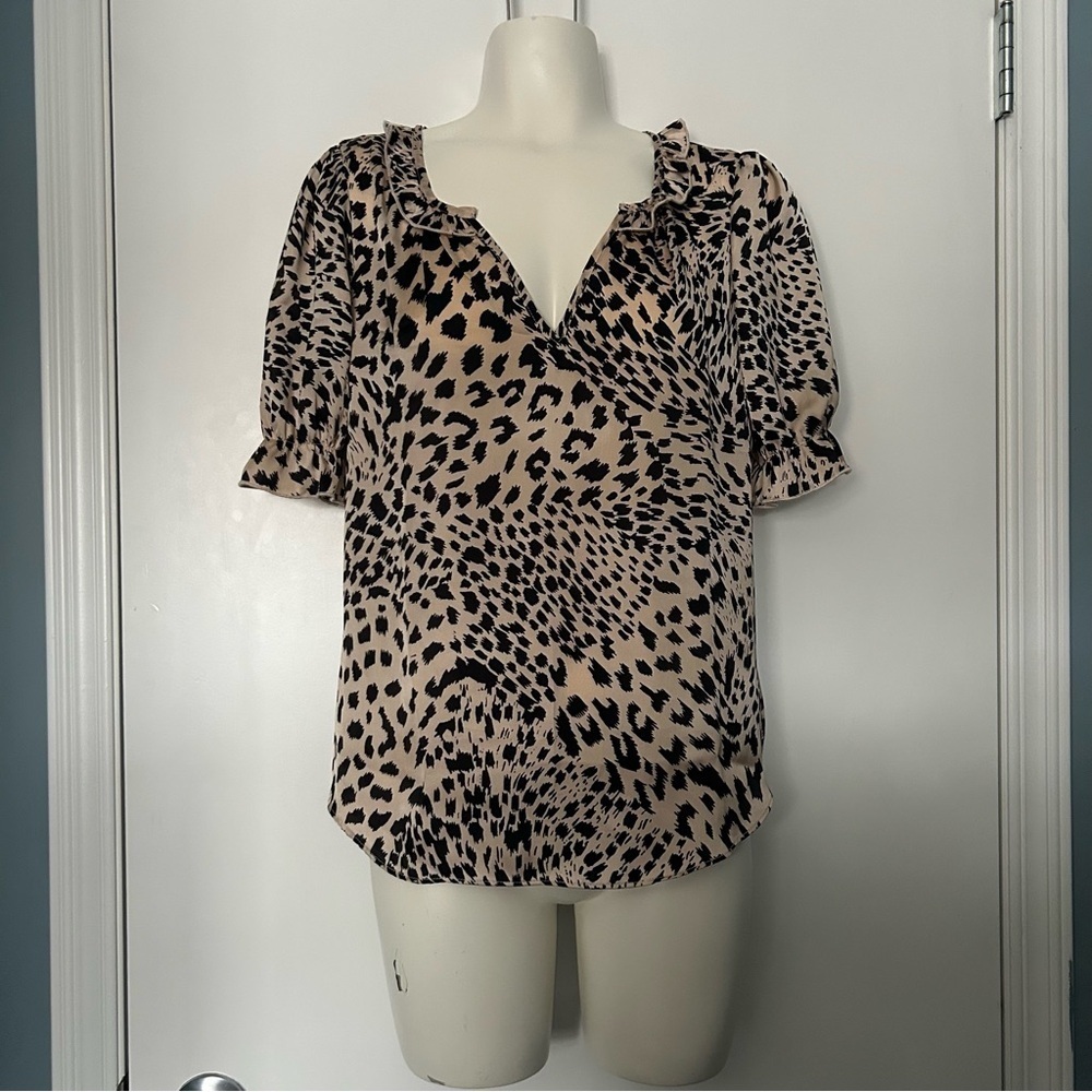 Haver London Leopard Print Satin T-shirt Blouse
